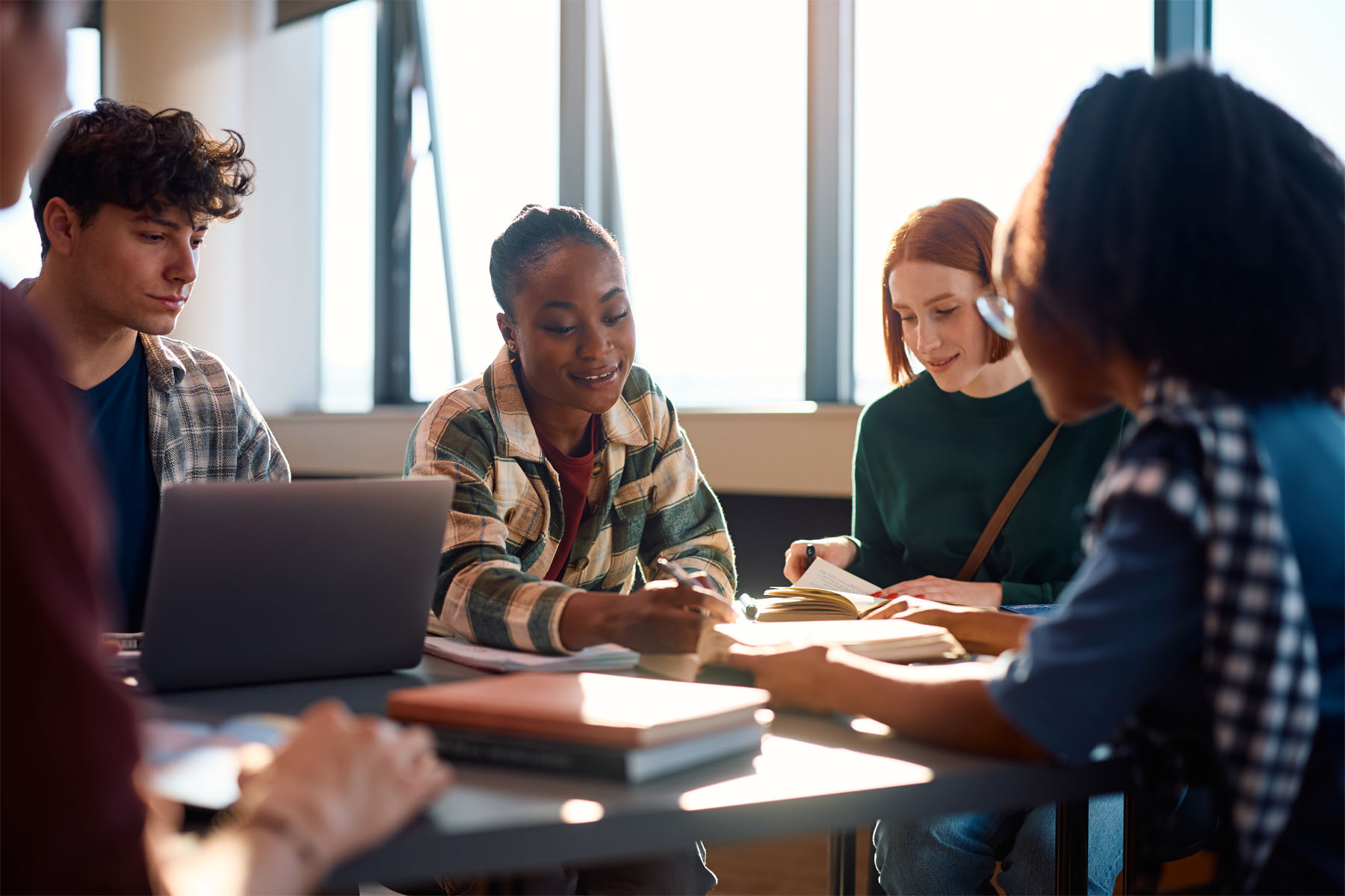 Study Squad or Solo Grind? How to Choose the Best Study Style for Your Brain